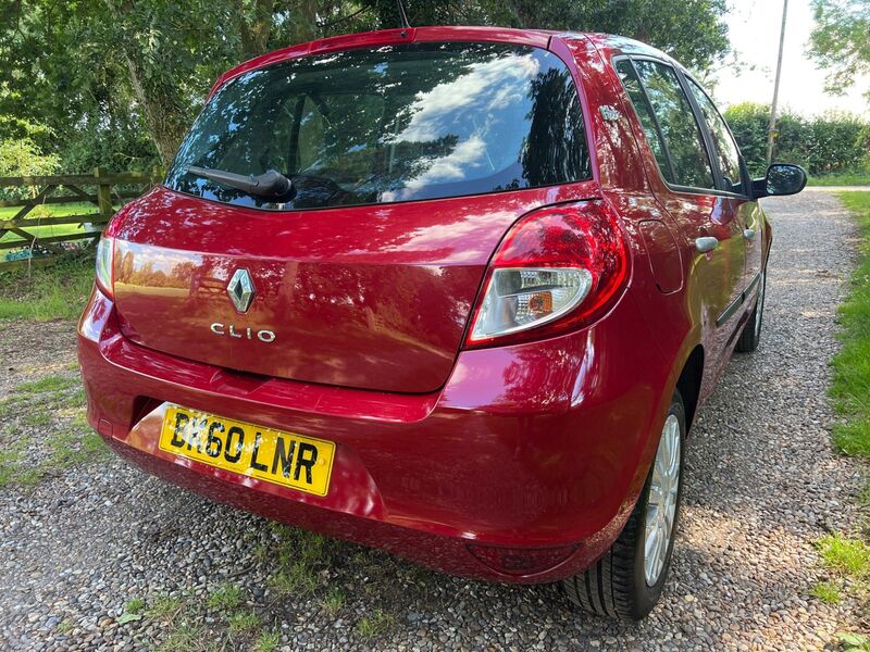 RENAULT CLIO
