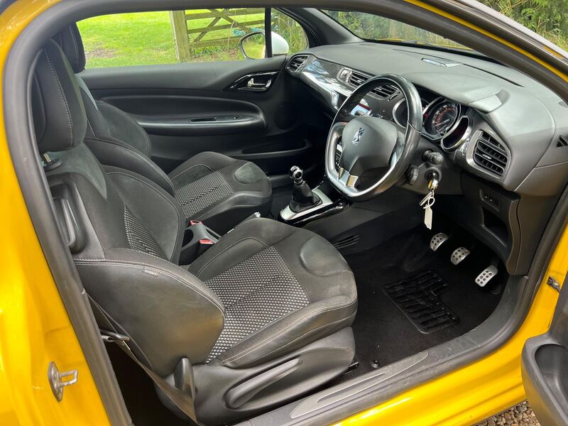 CITROEN DS3