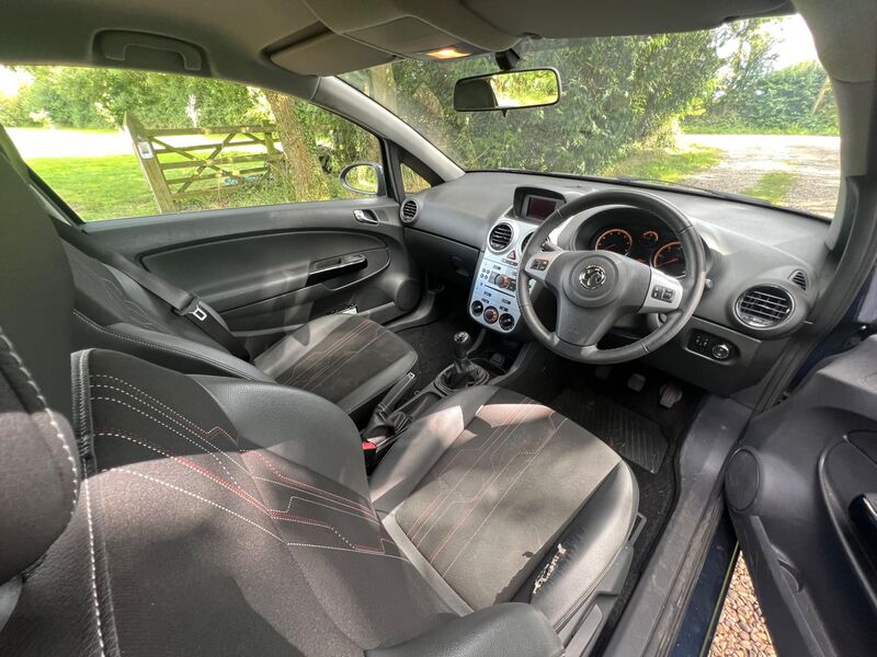 VAUXHALL CORSA