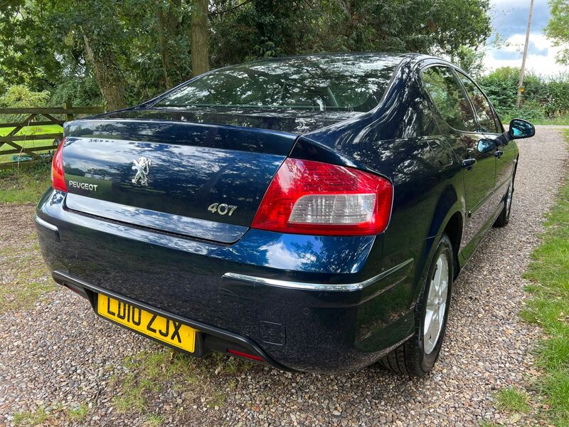 PEUGEOT 407