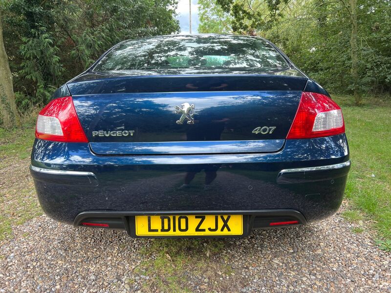 PEUGEOT 407