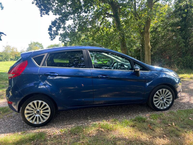 FORD FIESTA